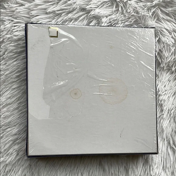 Glow in the Dark Wolf Puzzle - Picture 2 of 2